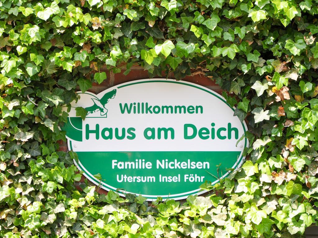 Haus Am Deich Apartment Utersum Exterior photo